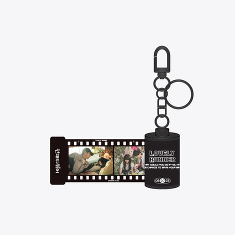 LOVELY RUNNER POP-UP STORE OFFICIAL MD - Film Photo Keyring