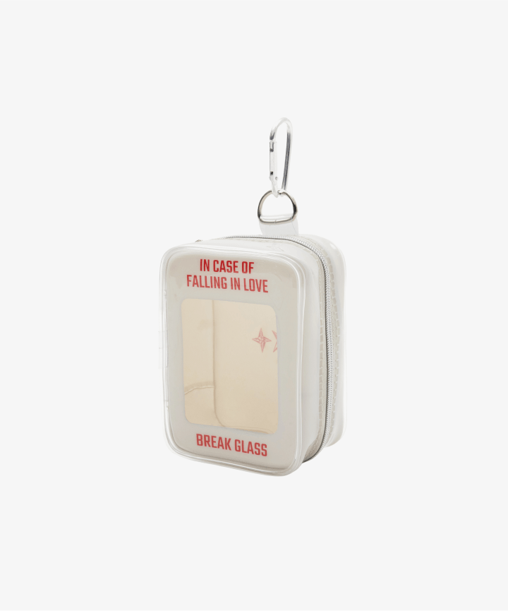 TXT - THE STAR CHAPTER : SANCTUARY OFFICIAL MD PPULBATU X SANCTUARY MINI POUCH KEYRING