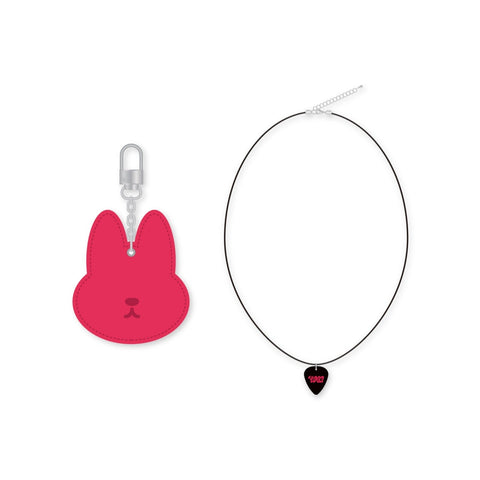 YUQI - YUQ1 1ST MINI ALBUM OFFICIAL MD GUITAR PICK NECKLACE + CASE SET