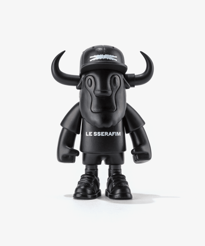 LE SSERAFIM - NEW ERA CAPSULE COLLECTION OFFICIAL MD LE SSERAFIM FFALO FIGURE (BLACK)