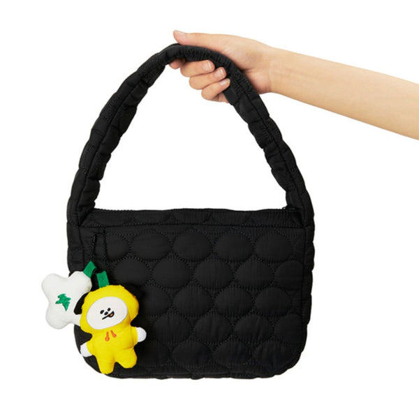 BT21 WINTER HOVER QUILTING BAG