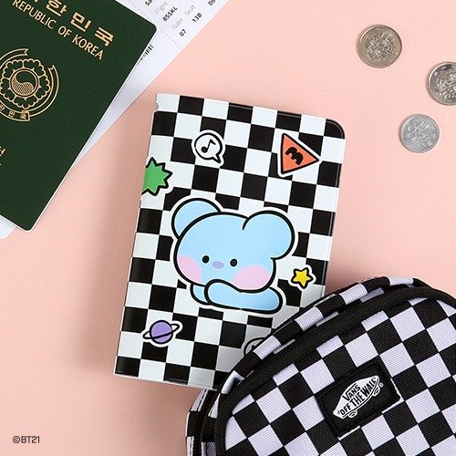 BT21 [minini] Checkerboard Passport Cover